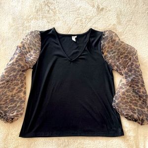 Hayden blouse size S